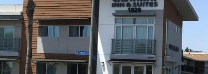 Castaway Motel