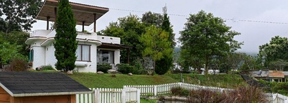 Swiss Valley Hip Resort