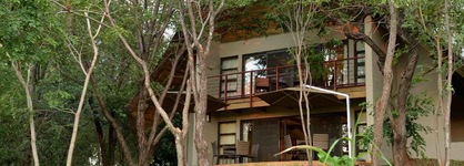 Victoria Falls Safari Suites