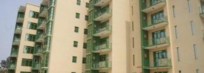 Highlands Suites Hotel