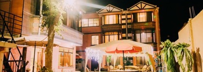 Las Tholas Hotel