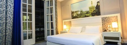 Hotel Monarch