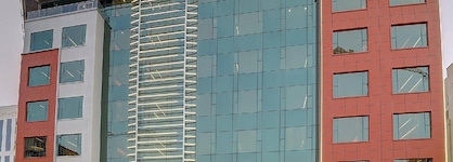 Al Khoory Atrium Hotel
