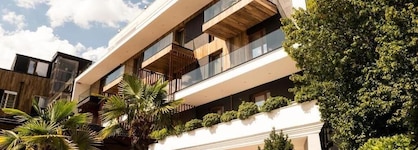 Select Hill Resort