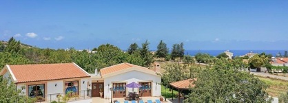Villa Chariklia