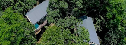Isla Chiquita Glamping Hotel