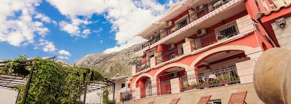Apartments Bogdanovic