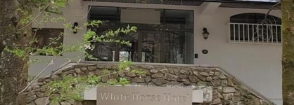 White Horse Hotel