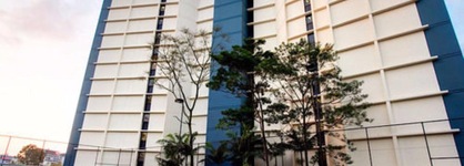River Plaza Apartments
