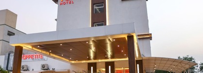 7 Apple Hotel Vadodara
