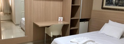 Leopoldo Hotel