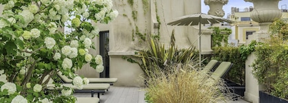 Casagrand Luxury Apartments Barcelona