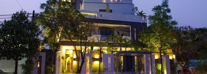 Hotel Five.S