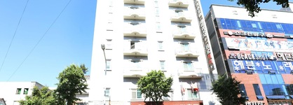 Empire Tourist Hotel