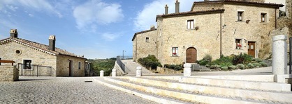 Borgotufi Albergo Diffuso