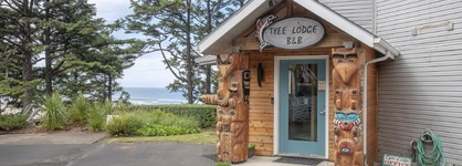 Tyee Lodge Oceanfront B&B