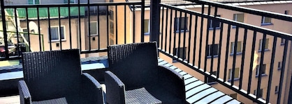 Christiano Apartments