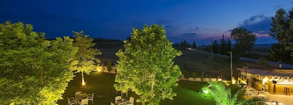 Sunny Hill Hotel