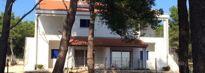 Gorgonia Suites