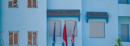 Puerta Azul