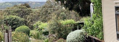Karawatha Cottages B&B