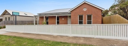 Coastal Vibe Apartments