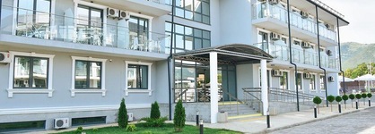 Marine Palas (Marine Palace)