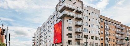 Ac Hotel By Marriott Cincinnati At The Banks