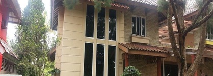 Villa Kota Bunga Azalea