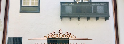 El Hotelito 27