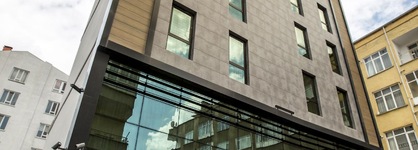 Honour Hotel