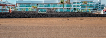 Hotel Lava Beach