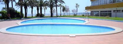 Holyday Center A02