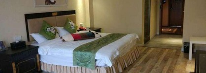Panda Cub Hotel China West Normal University Branch