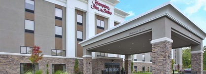 Hampton Inn & Suites Oakwood Village-Cleveland