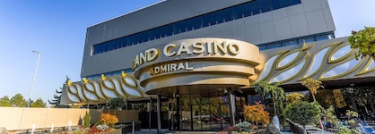 Admiral Hotel