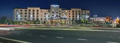 Oxford Suites Sonoma County