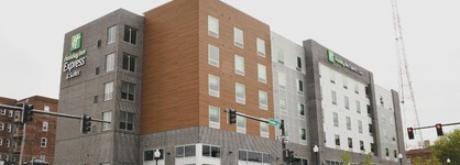 Holiday Inn Express & Suites Omaha Downtown - Old Market By Ihg