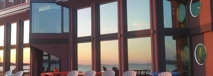 Blue Wave Inn