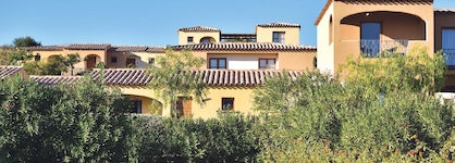 Janna E Sole Resort