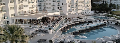 King Jason Protaras - Designed For Adults By Louis Hotels