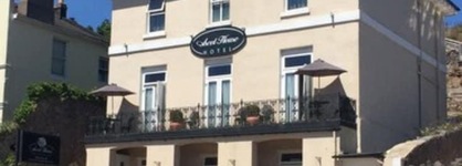 Ascot House Hotel