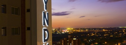 Wyndham Golden Foz Suites