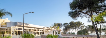 Hotel Admiral Casino & Lodge