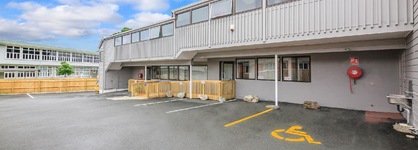 Greenlane Motel