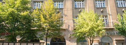 City Nest Modern & Cozy Suites