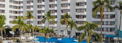 Oceano Palace Beach Resort