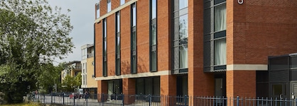 Courtyard By Marriott Oxford City Centre