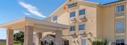 Comfort Inn & Suites Near Route 66