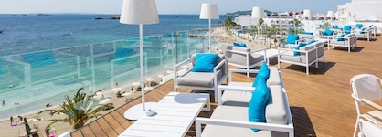 One Ibiza Suites